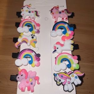 Pony and rainbows hair clips 💘